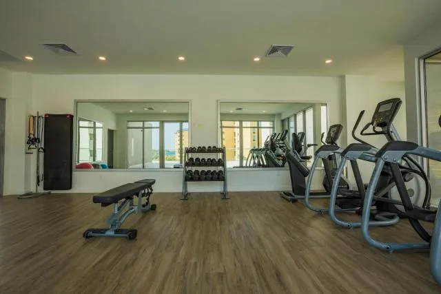  Stunning beachfront apartment with private jacuzzi - picture  : Fitness centre/facilities 