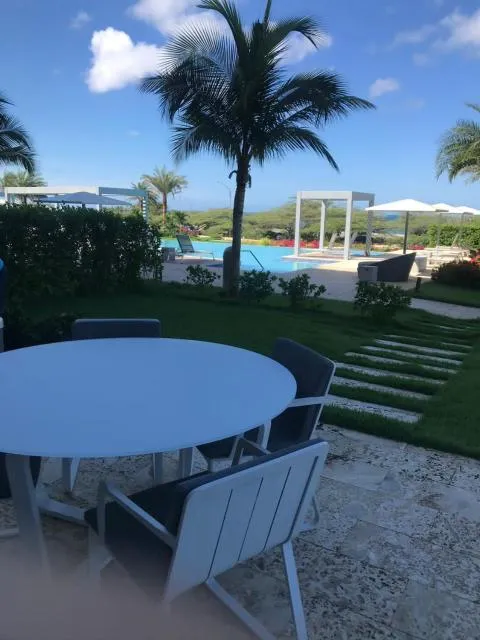  Stunning beachfront apartment with private jacuzzi - picture  : Swimming pool,Pool view 