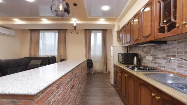  Stay Inn Apartments at Nalbandyan 50 street - picture  : Kitchen/kitchenette 