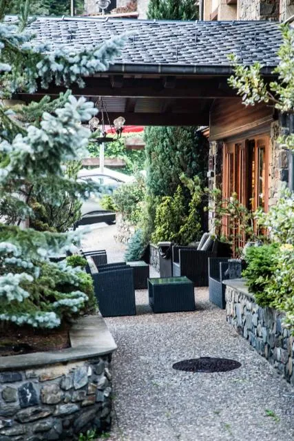  Hotel Xalet Verdú - picture  : Property building,Lobby or reception,Property 