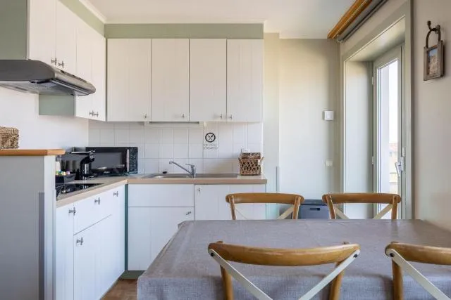  West Bay - picture  : Kitchen/kitchenette,Dining area,Kitchen or kitchenette,Property 