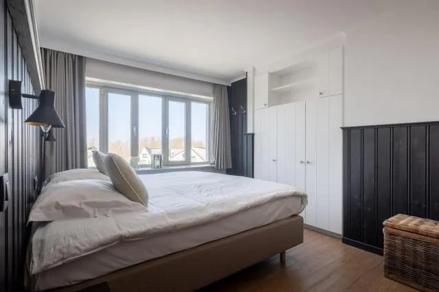  West Bay - picture  : Bed,Bed,Bedroom,wardrobe,Property,Room 