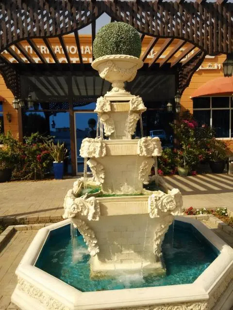  Sharjah International Airport Hotel - picture  : Facade/entrance,Swimming pool,Property logo or sign,Property 