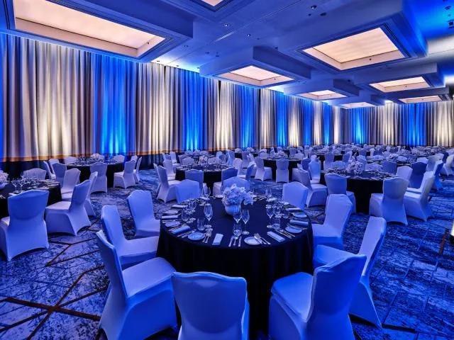  InterContinental Warszawa, an IHG Hotel - picture  : Property building,Banquet/Function facilities,Property 