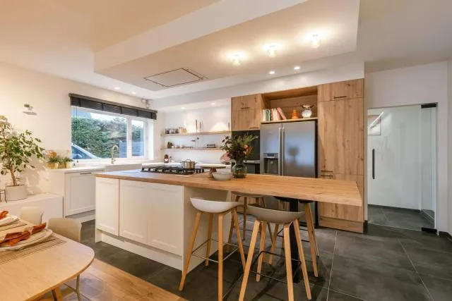  Modern and bohemian house with spacious garden - picture  : Kitchen/kitchenette 