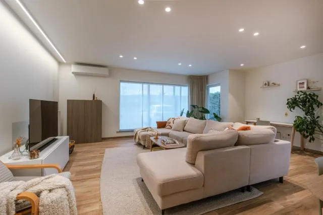  Modern and bohemian house with spacious garden - picture  : Seating area 