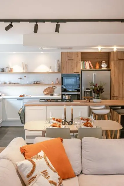  Modern and bohemian house with spacious garden - picture  : Kitchen/kitchenette 