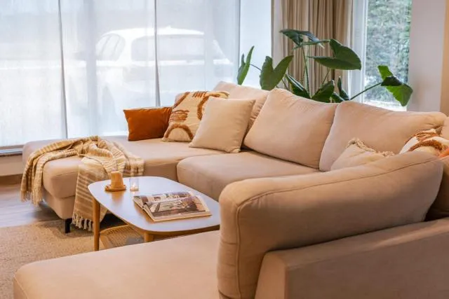  Modern and bohemian house with spacious garden - picture  : Seating area 