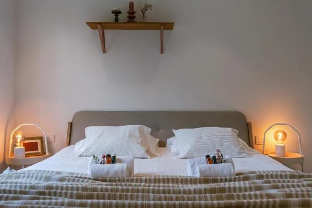  Modern and bohemian house with spacious garden - picture  : Bed 