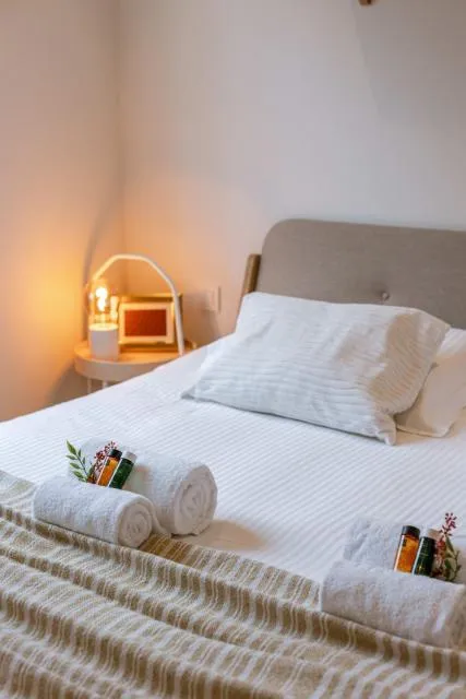  Modern and bohemian house with spacious garden - picture  : Bed 