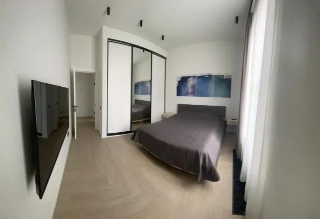  Aurora Luxe - picture  : TV/entertainment centre 