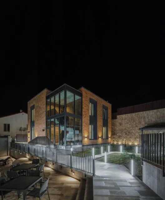  Aurora Luxe - picture  : Property building 