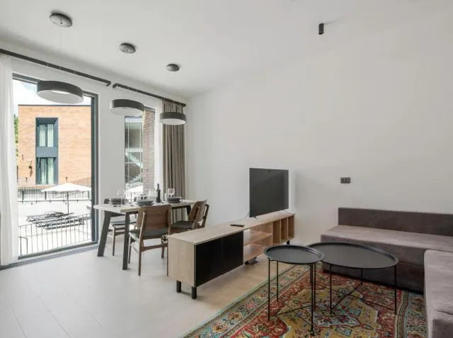  Aurora Luxe - picture  : TV/entertainment centre 