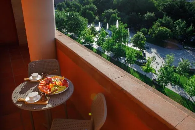  Best Western Plus Congress Hotel Yerevan - picture  : Balcony/Terrace,Property 