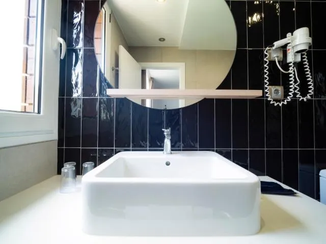  Hotel Roc Meler - picture  : Bathroom,Bathroom,Property 