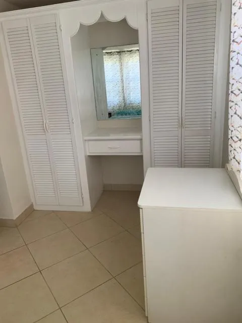  Seawinds Apartments - picture  : Bathroom,wardrobe,Property 