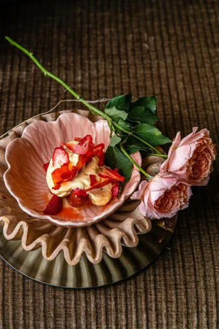  Hotel Marignan Champs-Elysées - photo  : Restaurant/endroits où manger,Nourriture,Propriété 