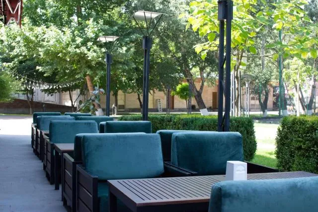  Radisson BLU Hotel Yerevan - picture  : Restaurant/places to eat,Property 