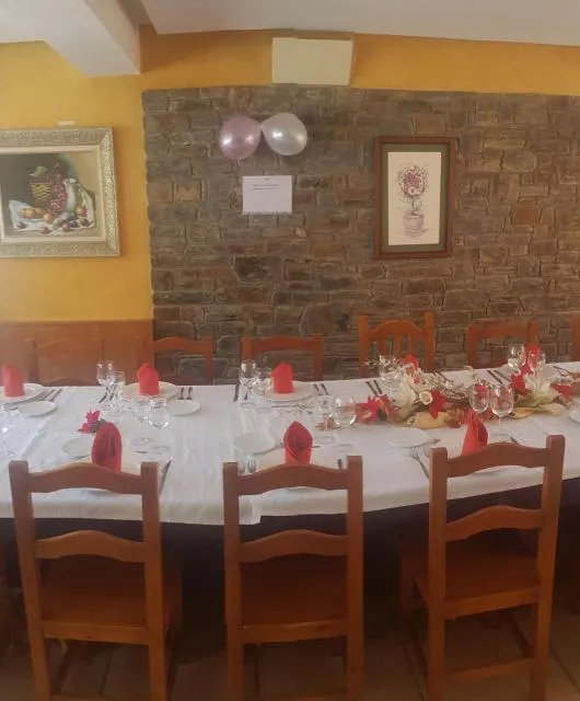  Hotel Sucara - picture  : Toilet,Restaurant/places to eat,Property 