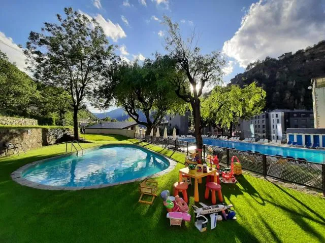  Hotel & Aparthotel Cosmos - picture  : Swimming pool,Pool view,Swimming pool,Property 