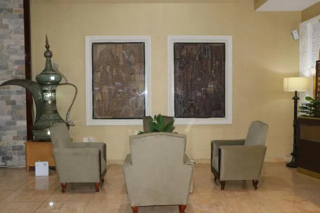  Sharjah International Airport Hotel - picture  : Nearby landmark,Seating area 