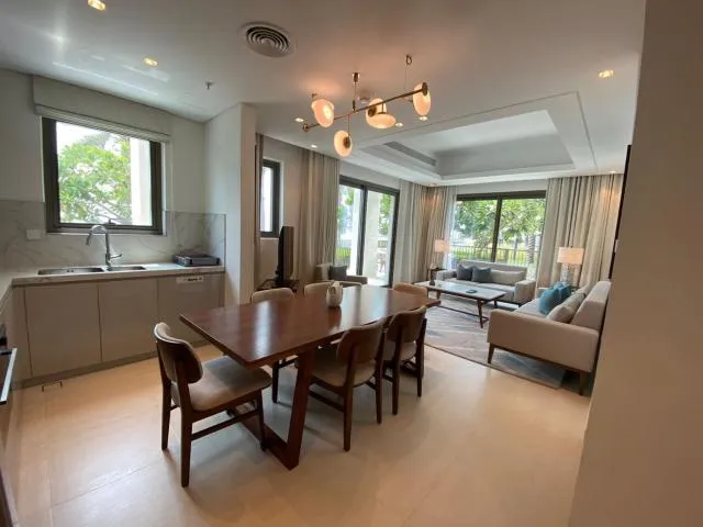  Dream Inn Apartments - Address Beach Residence Fujairah - picture  : Dining area,Living room,Dining area,Property 