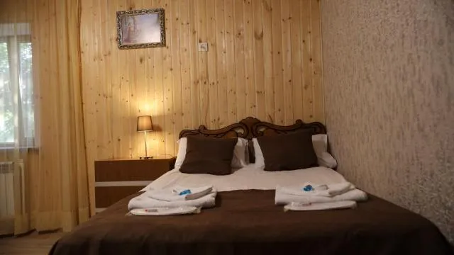  Old Byurakan Gouest House - picture  : Bed 