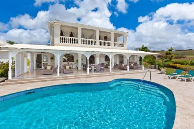  Fairway Views with Private Pool - Tradewinds villa - picture  : Property building,Swimming pool,Pool view 