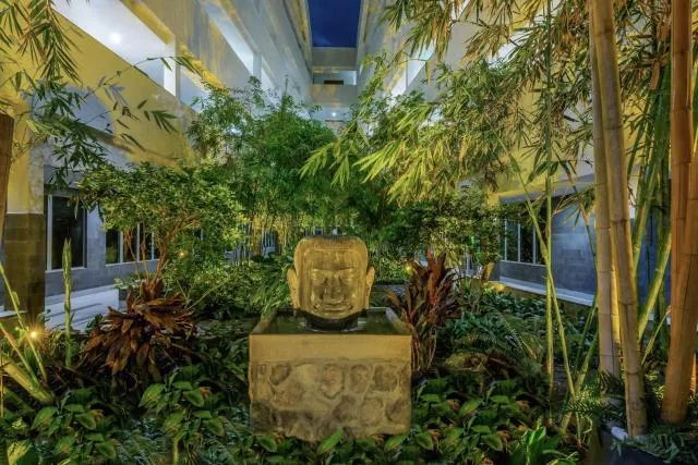  Koi Resort Saint Kitts, Curio Collection by Hilton - picture  : Inner courtyard view,Property 