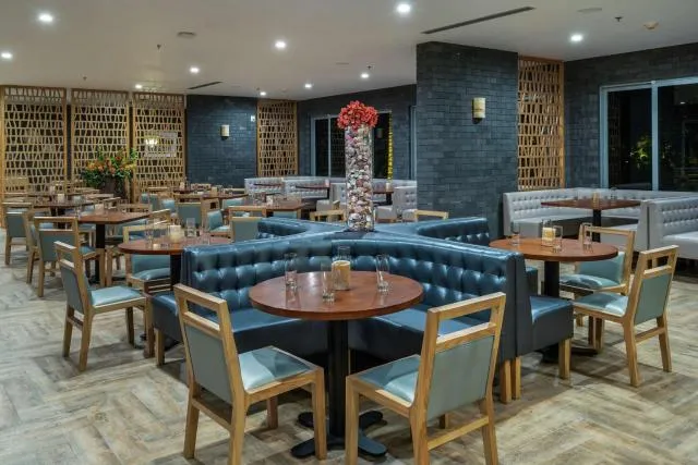  Koi Resort Saint Kitts, Curio Collection by Hilton - picture  : Toilet,Restaurant/places to eat,Property 