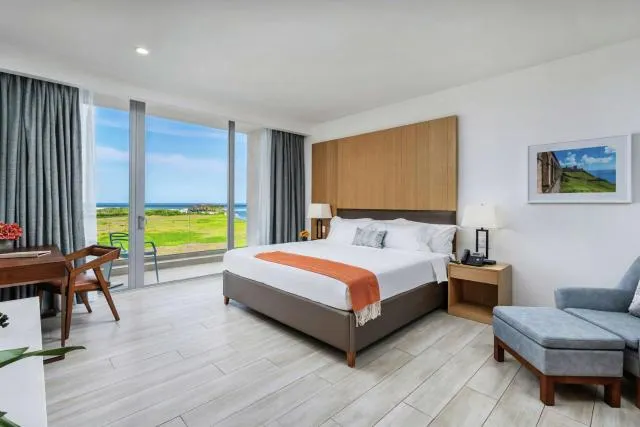  Koi Resort Saint Kitts, Curio Collection by Hilton - picture  : Bedroom,Property 