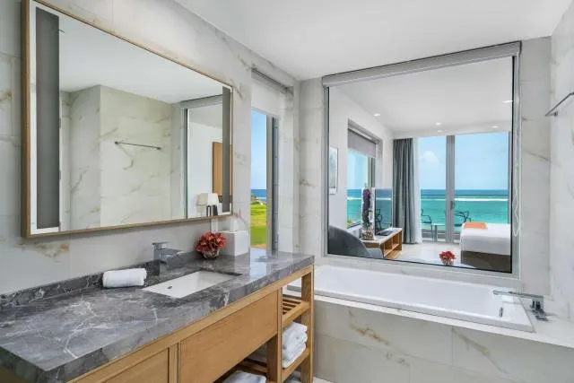  Koi Resort Saint Kitts, Curio Collection by Hilton - picture  : Bathroom,Bathroom,Property 