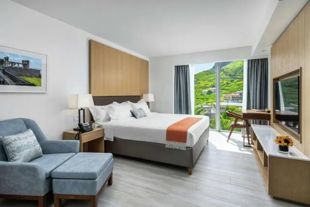  Koi Resort Saint Kitts, Curio Collection by Hilton - picture  : Bedroom,Property 