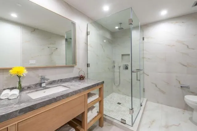  Koi Resort Saint Kitts, Curio Collection by Hilton - picture  : Bathroom,Bathroom,Property 