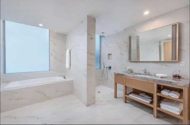  Koi Resort Saint Kitts, Curio Collection by Hilton - picture  : Bathroom,Bathroom,Property 