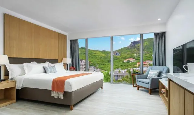  Koi Resort Saint Kitts, Curio Collection by Hilton - picture  : Mountain view,Bedroom,Property 