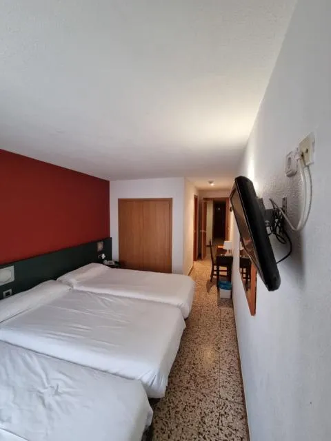  Hotel Cims Pas de La Casa - picture  : Bed,Bed,Photo of the whole room,Bedroom,internet,Property,Room 