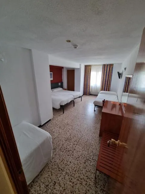  Hotel Cims Pas de La Casa - picture  : Seating area,Bed,Photo of the whole room,Seating area,Bedroom,hair dresser,Property,Room 