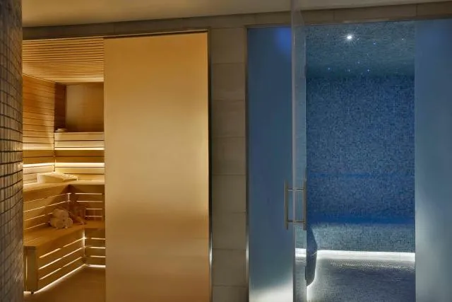  Hilton Abu Dhabi Yas Island - photo  : Salle de bain,Centre/installations de spa et de bien-être,Propriété 
