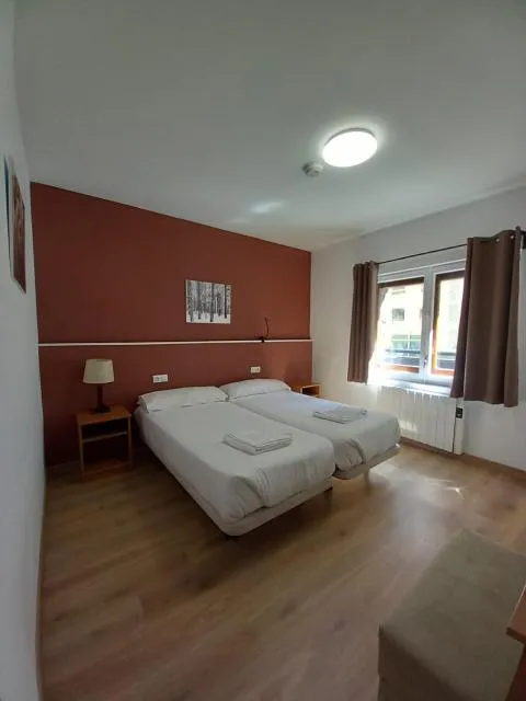  Hotel KATHMANDU - picture  : Bed 