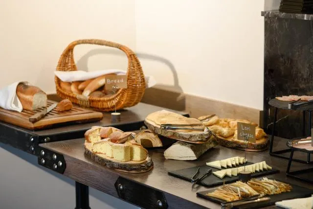  Aurora Resort Tsaghkadzor - picture  : Breakfast,Property 