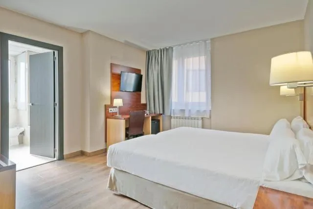  Hotel Best Andorra Center - picture  : Bed,Photo of the whole room,Room 