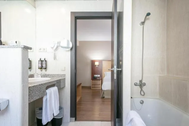  Hotel Best Andorra Center - picture  : Bathroom,Bathroom,Property 