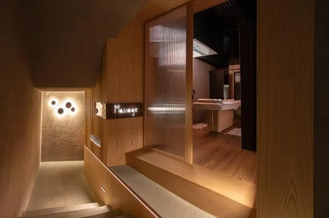  Best Western Plus Congress Hotel Yerevan - picture  : Massage,Spa and wellness centre/facilities,Property 