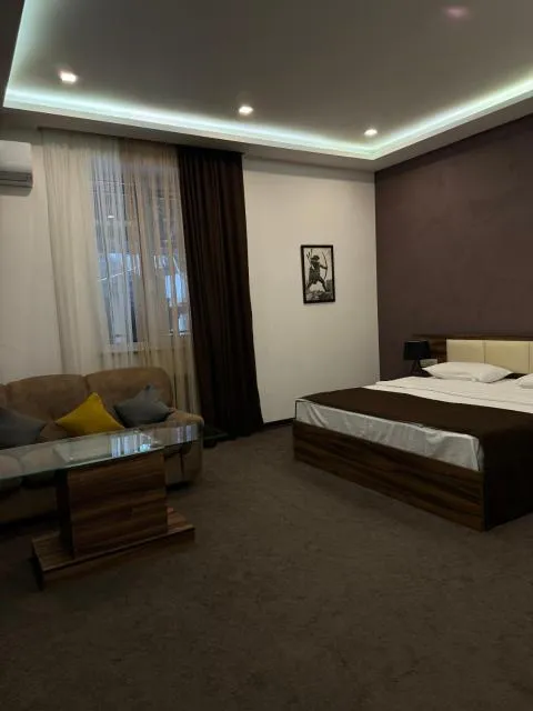  Moscow Boutique Hotel - photo  : Lit,Photo de toute la pièce,Zone assise,Chambre à coucher,Propriété,Chambre 