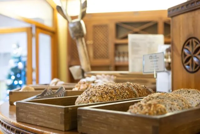  Hotel Bonavida - picture  : Restaurant/places to eat,Property 