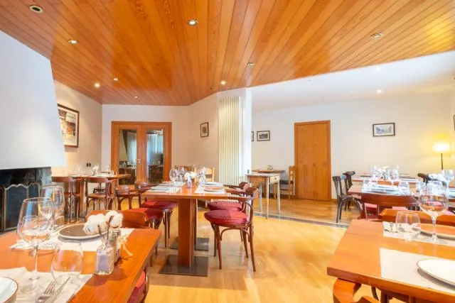  Hotel Bonavida - picture  : Toilet,Restaurant/places to eat,Property 