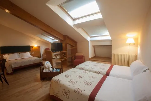  Hotel Bonavida - picture  : Bed,Bedroom,Property 