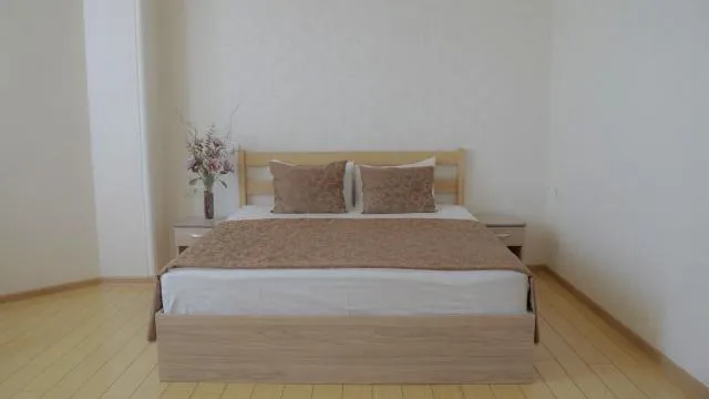  Inga Hotel Yerevan - picture  : Bed,Bed,Photo of the whole room,Room 