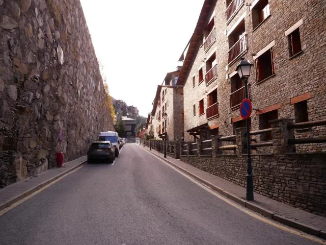  Francoli-Vacances Pirinenca - picture  : Property building,Neighbourhood,Property 